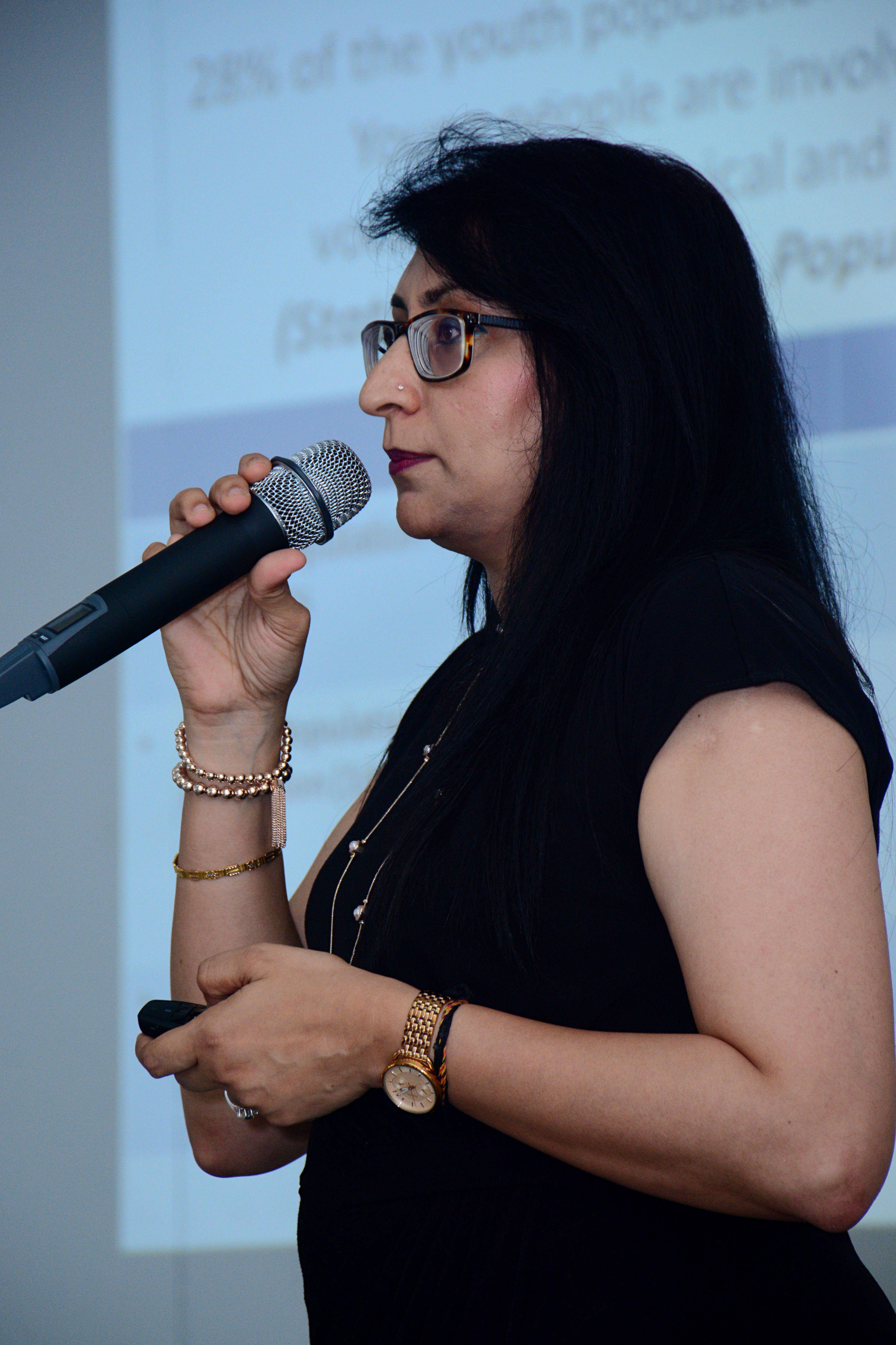 Deepa Gokulsing on “Issues facing youngsters in the Mauritian society” at YALES