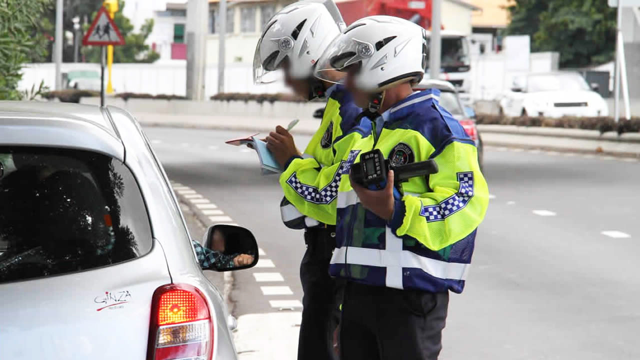 Driving in Mauritius